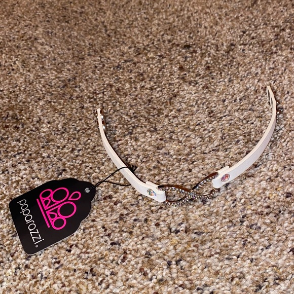 NWT Infinity symbol bracelet - Picture 3 of 6